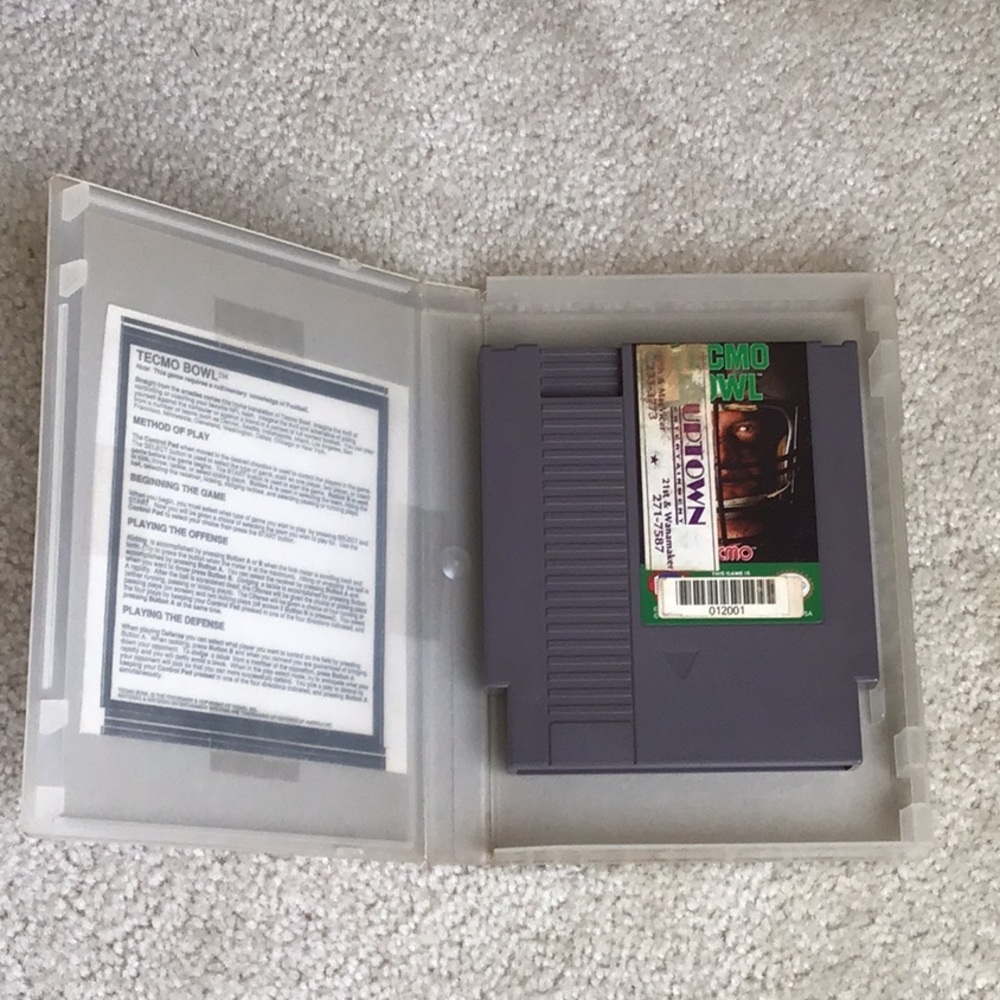 Vintage Tecmo Bowl Nintendo NES Video Game, 1989 - Picture 3 of 10